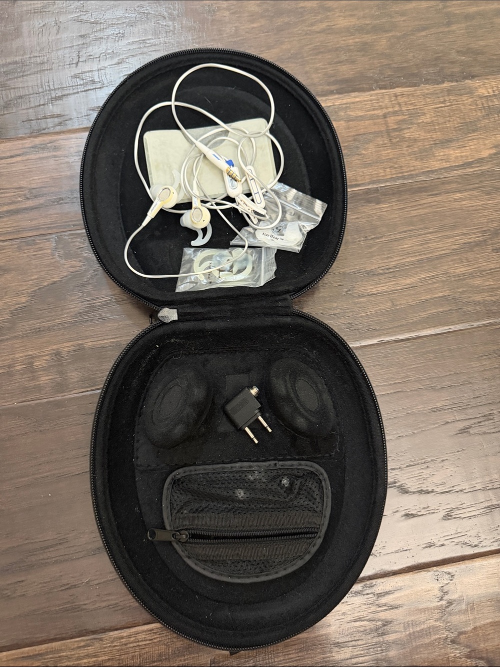 Bose White In-Ear Headphones with Carry Case